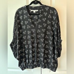 Diane Von Furstenberg Meiko Silk Dolman Chiffon Blouse Black and White (Size M)